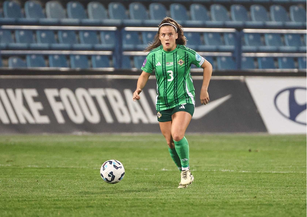 Megan Bell On The Ball.jpg Megan Bell On The Ball.jpg