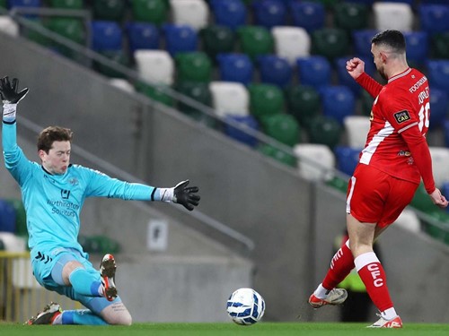 Reds v Ards IC 4.jpg