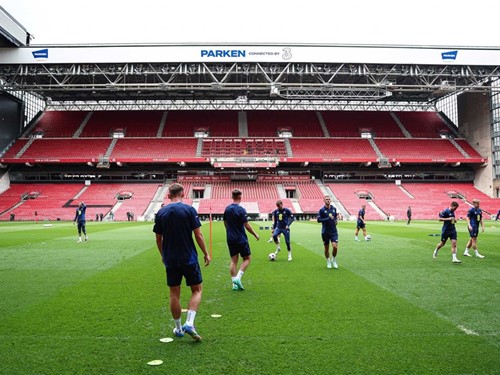 NIR v DEN MD-1 9.jpg