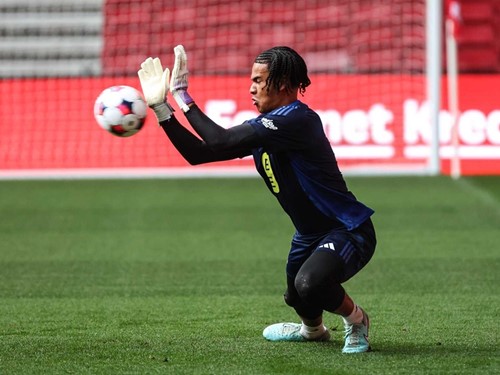 NIR v DEN MD-1 4.jpg