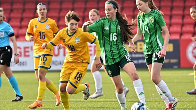 WU17s Charlotte H Heidi C.jpg 