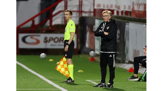 Harry McConkey On Touchline.jpg (1) 