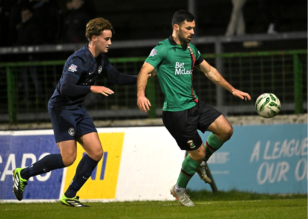 Pat Hoban Glens v Larne.jpg 