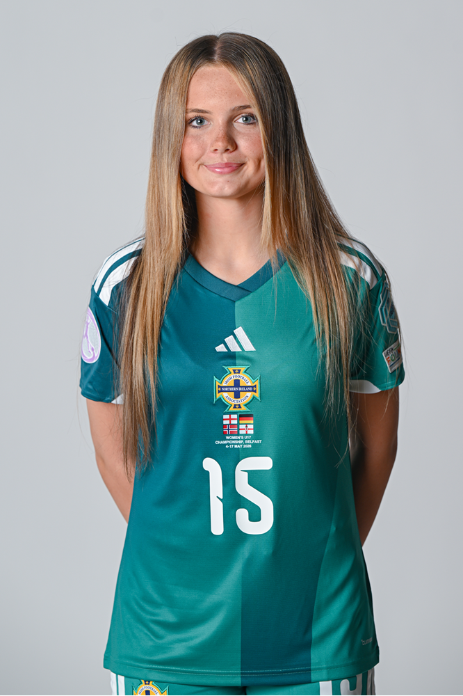 Zion_Donnan_ Headshots Arms Down_ 250217308.png 