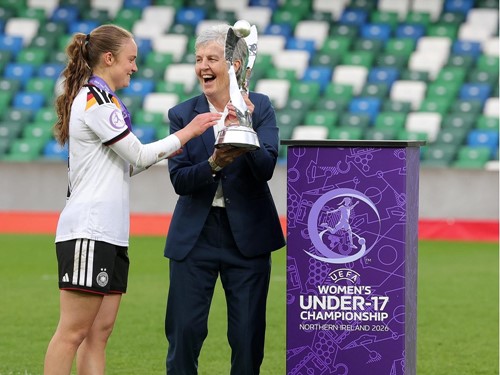 WU17 Euro GER v FRA 15.jpg