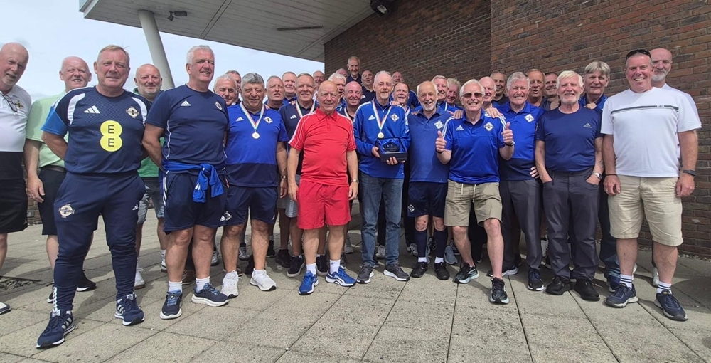 NIwalkingfootballsquadsLimerick26.jpg 