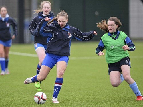 SCHOOL GIRLS MAGHERAFELT LC20.jpg