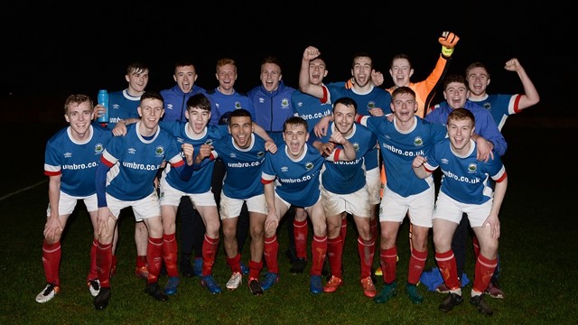 Linfield Swifts Celebrate.jpg 